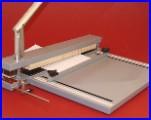 Paperfox KB-32 Combinaison presses - raineuse, perforatrice, Euro trous de perforation