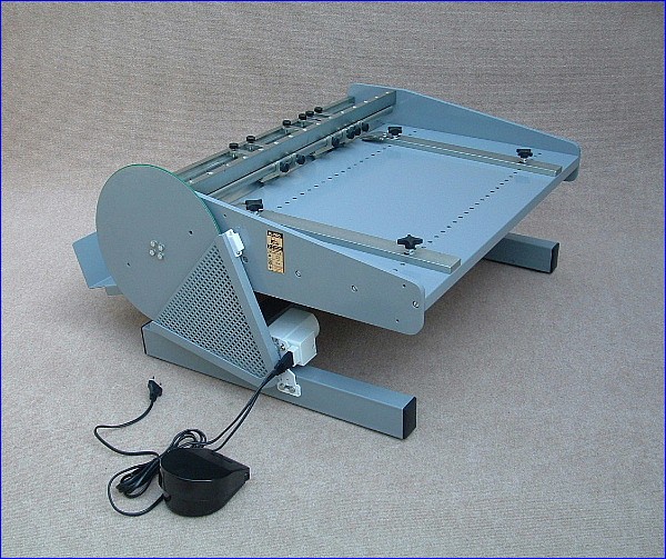 Paperfox R-760AV Yarin Kesim Kırma ve Perforaj Makineleri